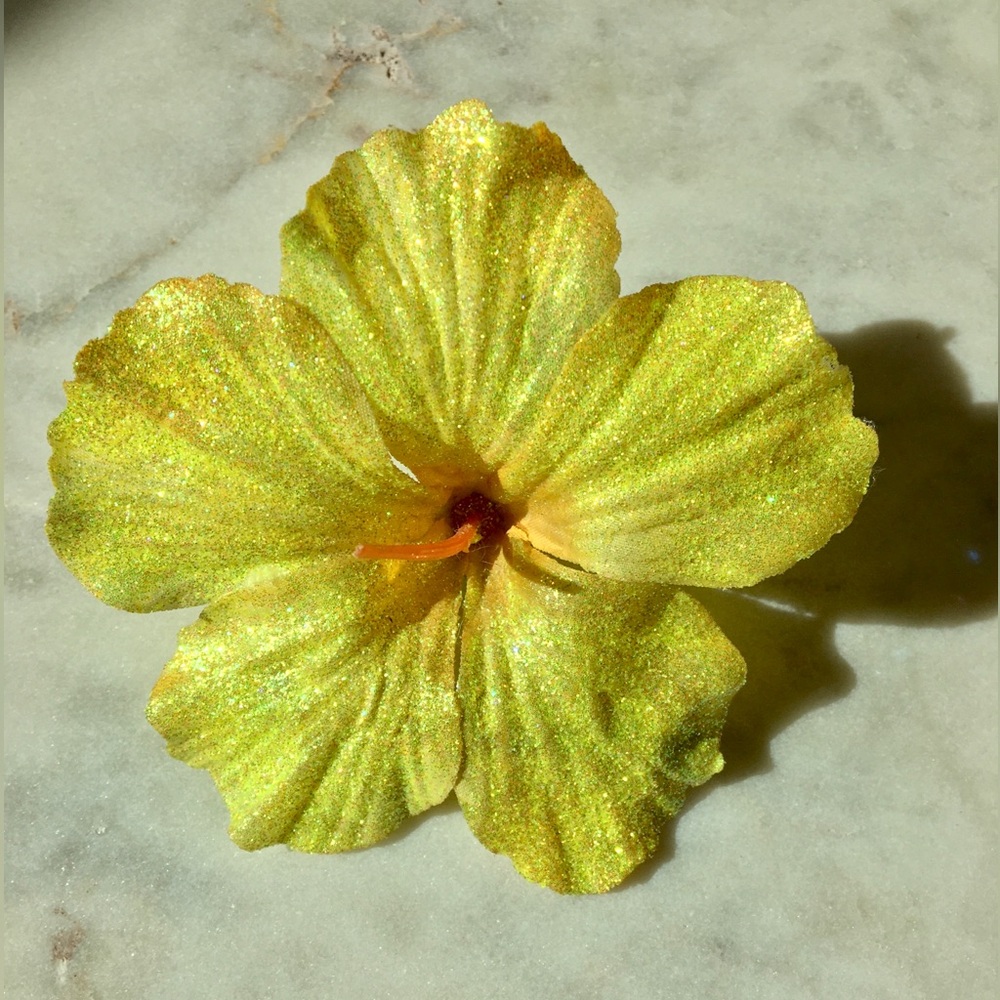 💖✨Pink Butterfly Barrette with crystals ✨ & Yellow glitter Flower Barrette 💖🌼✨✨ - Picture 2 of 16